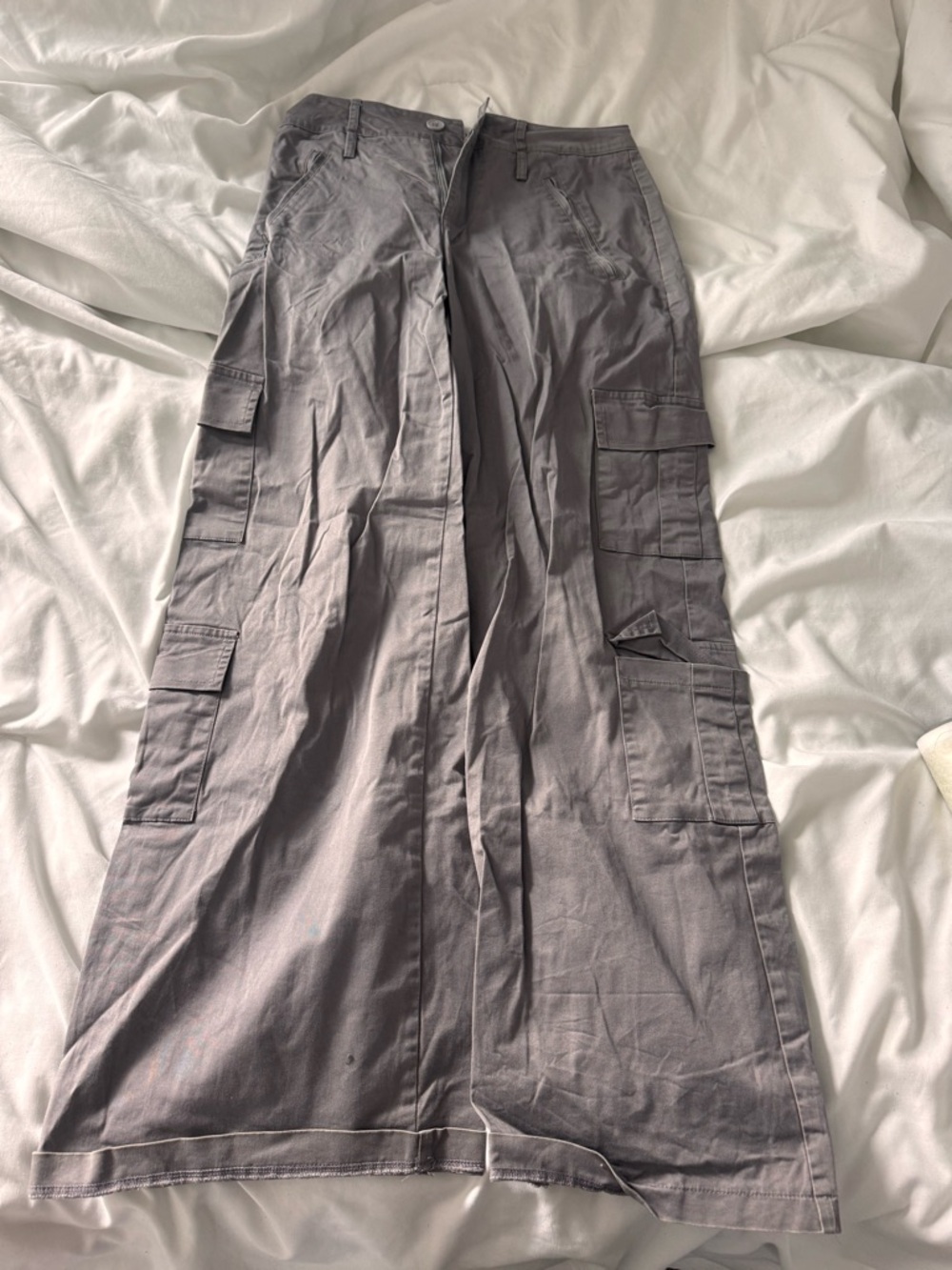 Edikted Gray Wide-Leg Cargo Pants